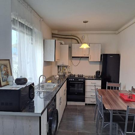 Apartmán Cozy Nest Sinnicoara Exteriér fotografie
